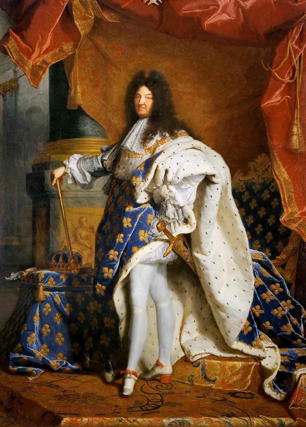 "Portrait Louis XIV costume de sacre" - Hyacinthe Rigaud (1701) 
